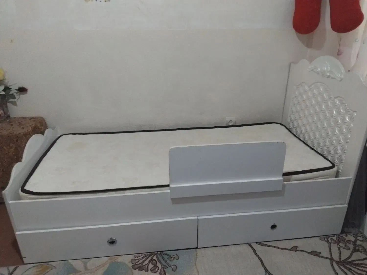 تخت خواب نوجوان با تشک|تخت و سرویس خواب|اصفهان, کوی امام|دیوار