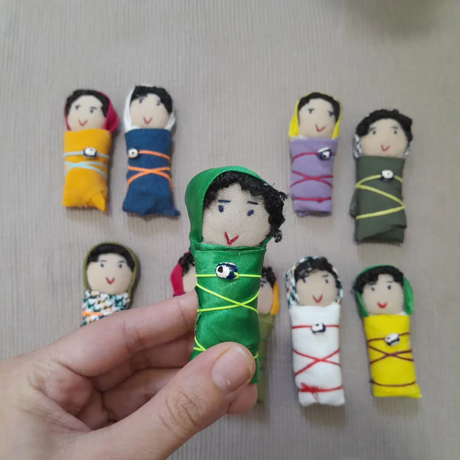 عروسک نوازد قنداقی|اسباب‌بازی بچه|رباط‌کریم, رباط‌کریم|دیوار