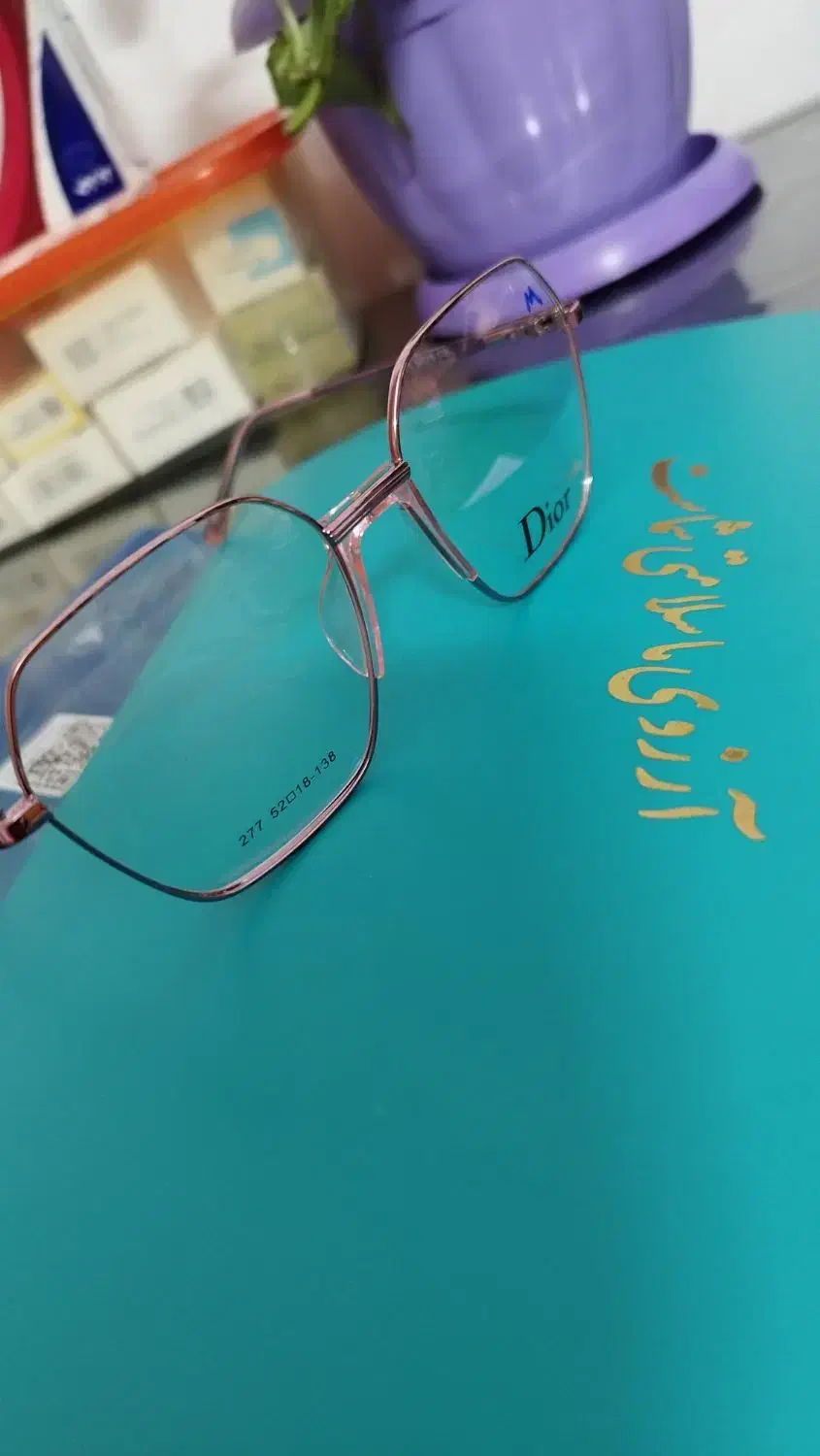 عینک|بدلیجات|شاندیز, |دیوار