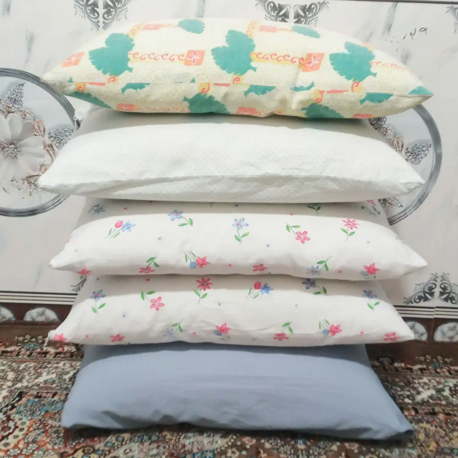 بالشت|رختخواب، بالش، پتو|سرپل ذهاب, |دیوار