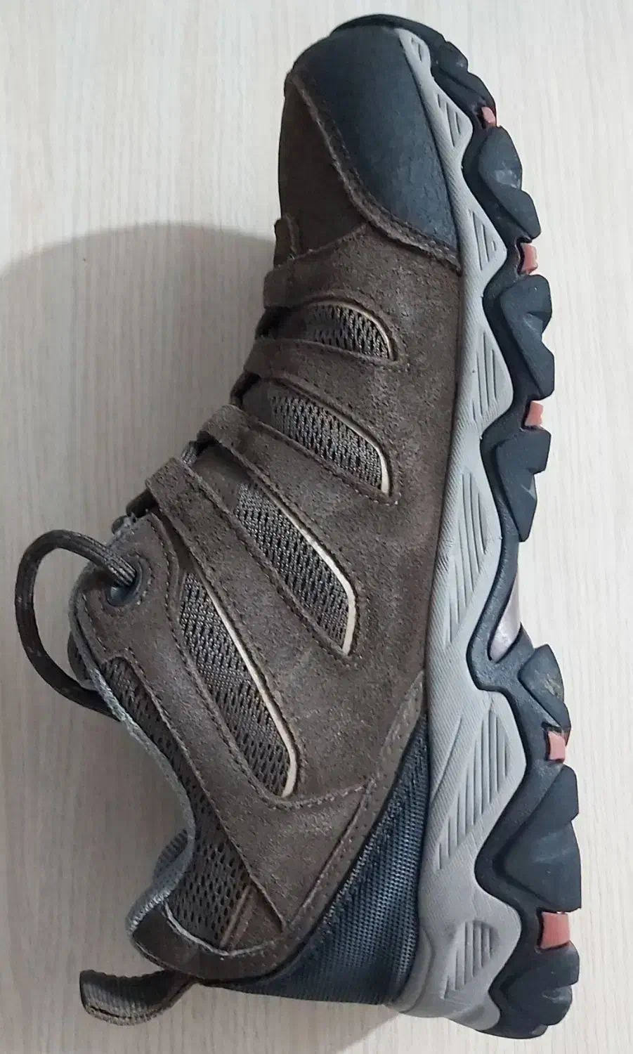 کفش کریمور کوهنوردی|کیف، کفش، کمربند|مهاباد (آذربایجان غربی), |دیوار