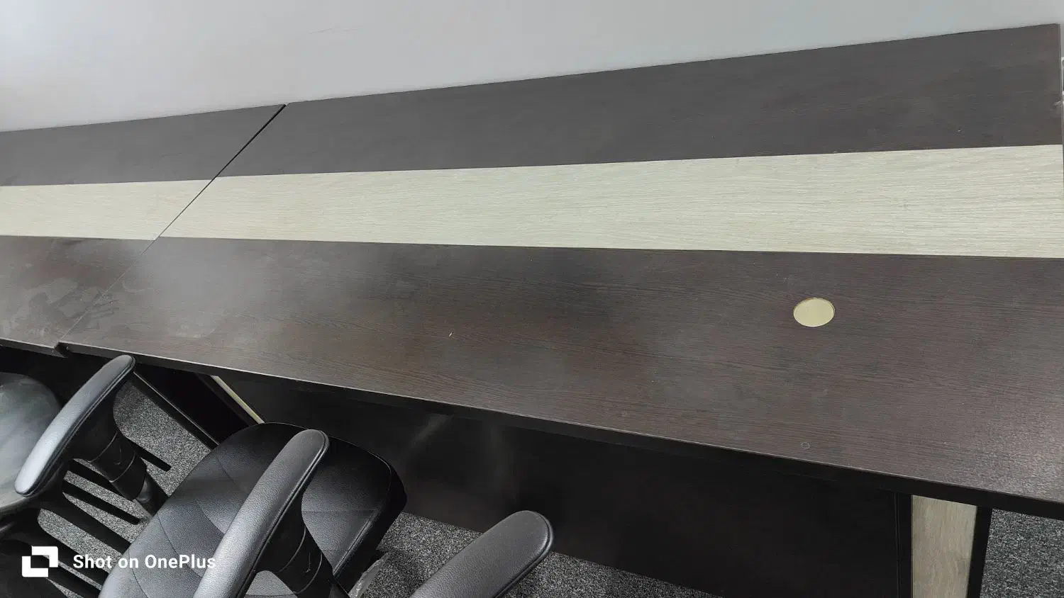 دو عدد میز|دفتر کار|قم, شاه احمد قاسم|دیوار