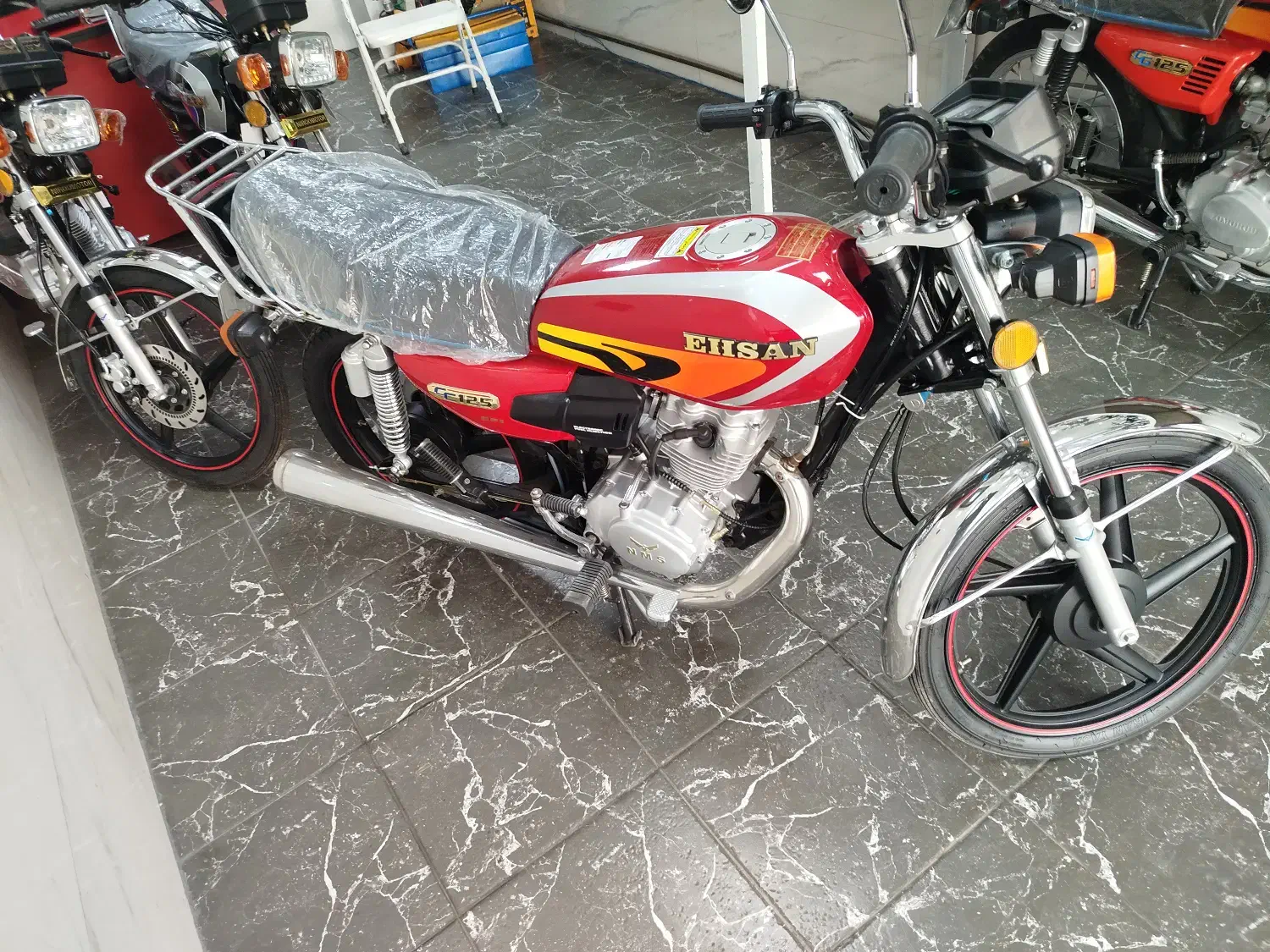 احسان۱۲۵ مدل۱۴۰۴|موتورسیکلت|شیراز, کوشک میدان|دیوار