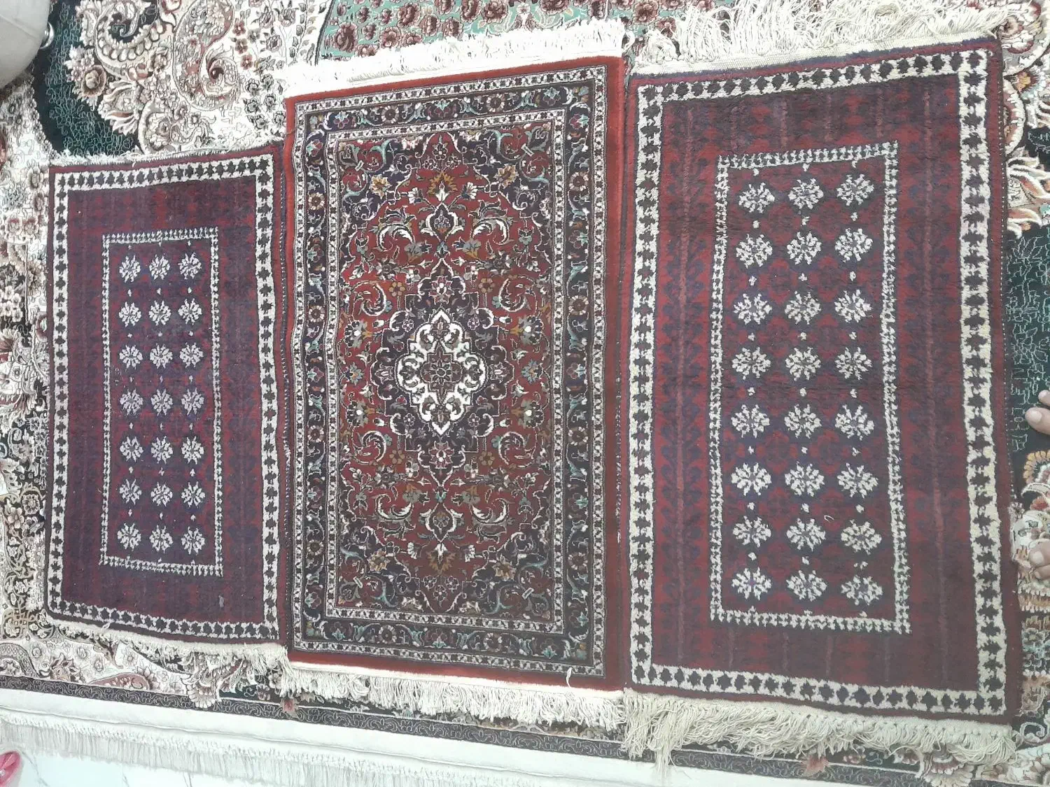 یک جفت قالیچه قدیمی دستباف و1عددماشینی نو|فرش|مشهد, توس (بلوار توس)|دیوار