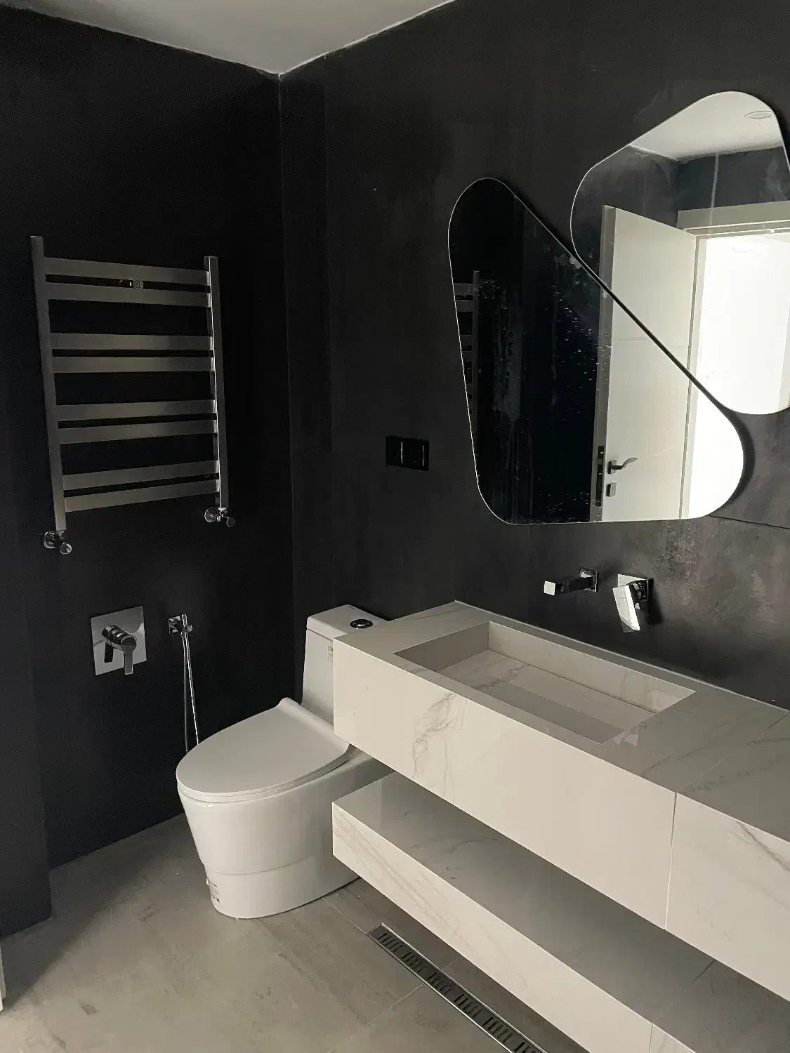 خدمات تاسیسات ساختمان|خدمات پیشه و مهارت|رشت, کاکتوس|دیوار