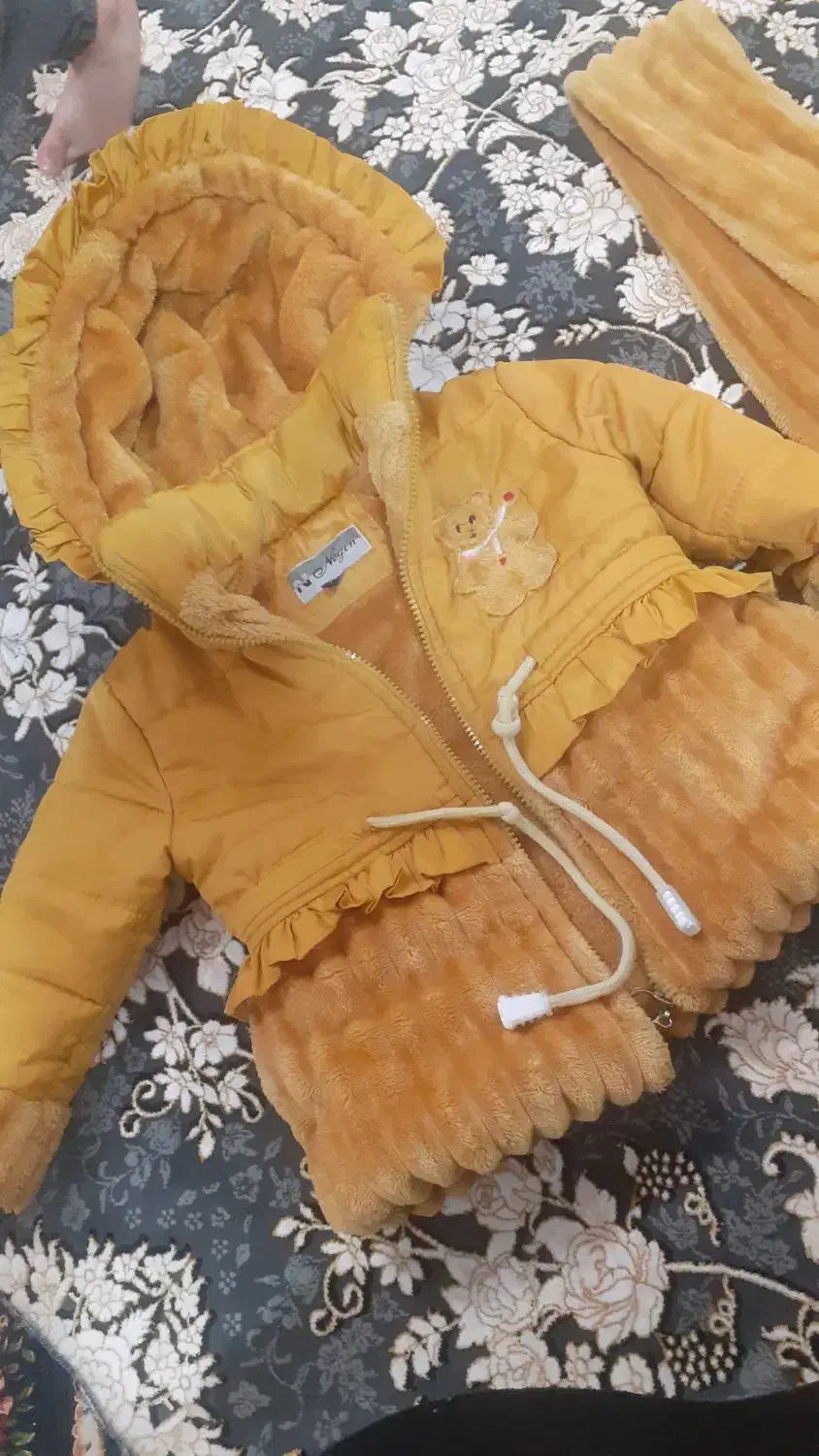 کاپشن دوسال الی ۳سال|کفش و لباس بچه|قم, قلعه کامکار|دیوار