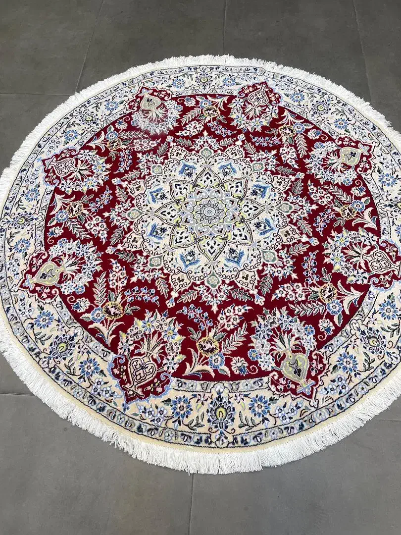 فرش دستباف ( بساک )دایره ۱/۵ در ۱/۵ نایین اصفهان|فرش|مشکین‌دشت, |دیوار