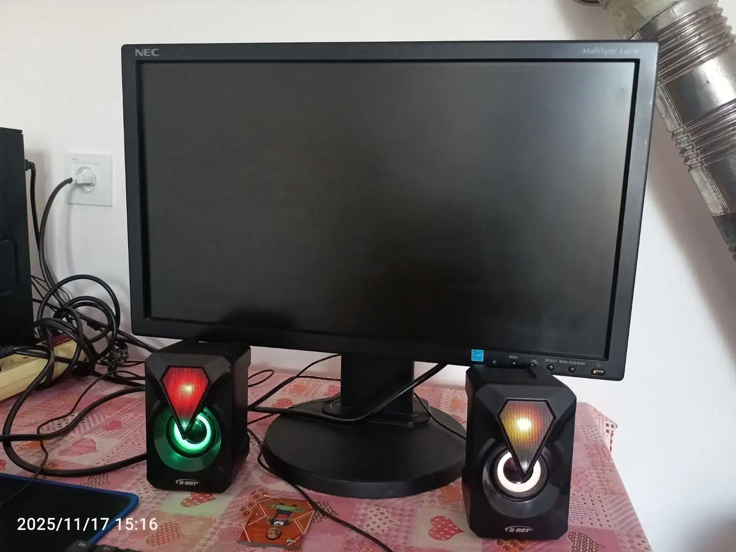 فروش مانیتور و مینی کیس|رایانه رومیزی|همدان, |دیوار