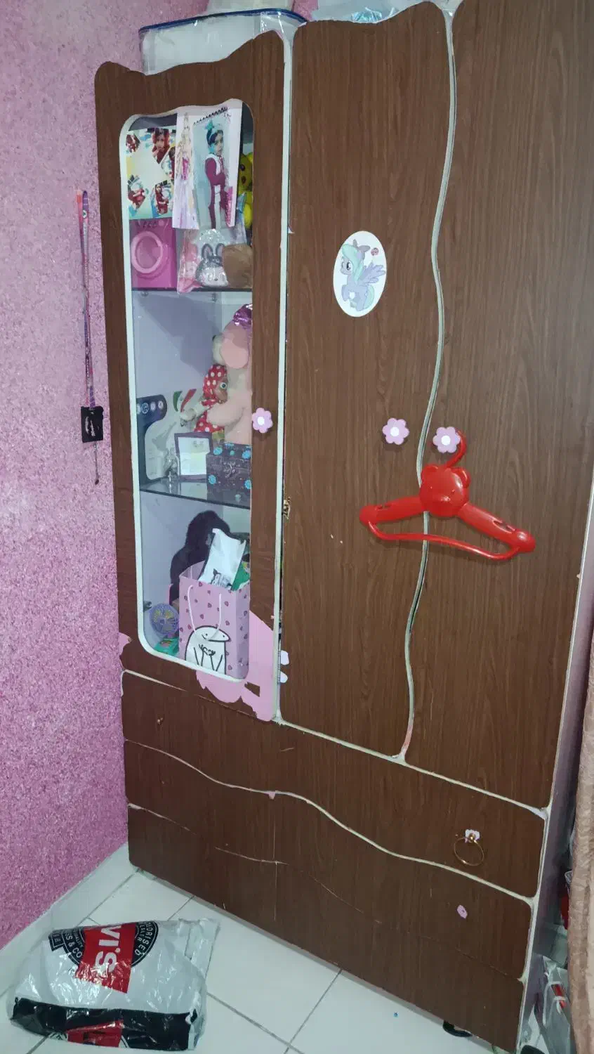 تخت یه نفره نوجوان وجوان وکمد|تخت و سرویس خواب|ملارد, |دیوار