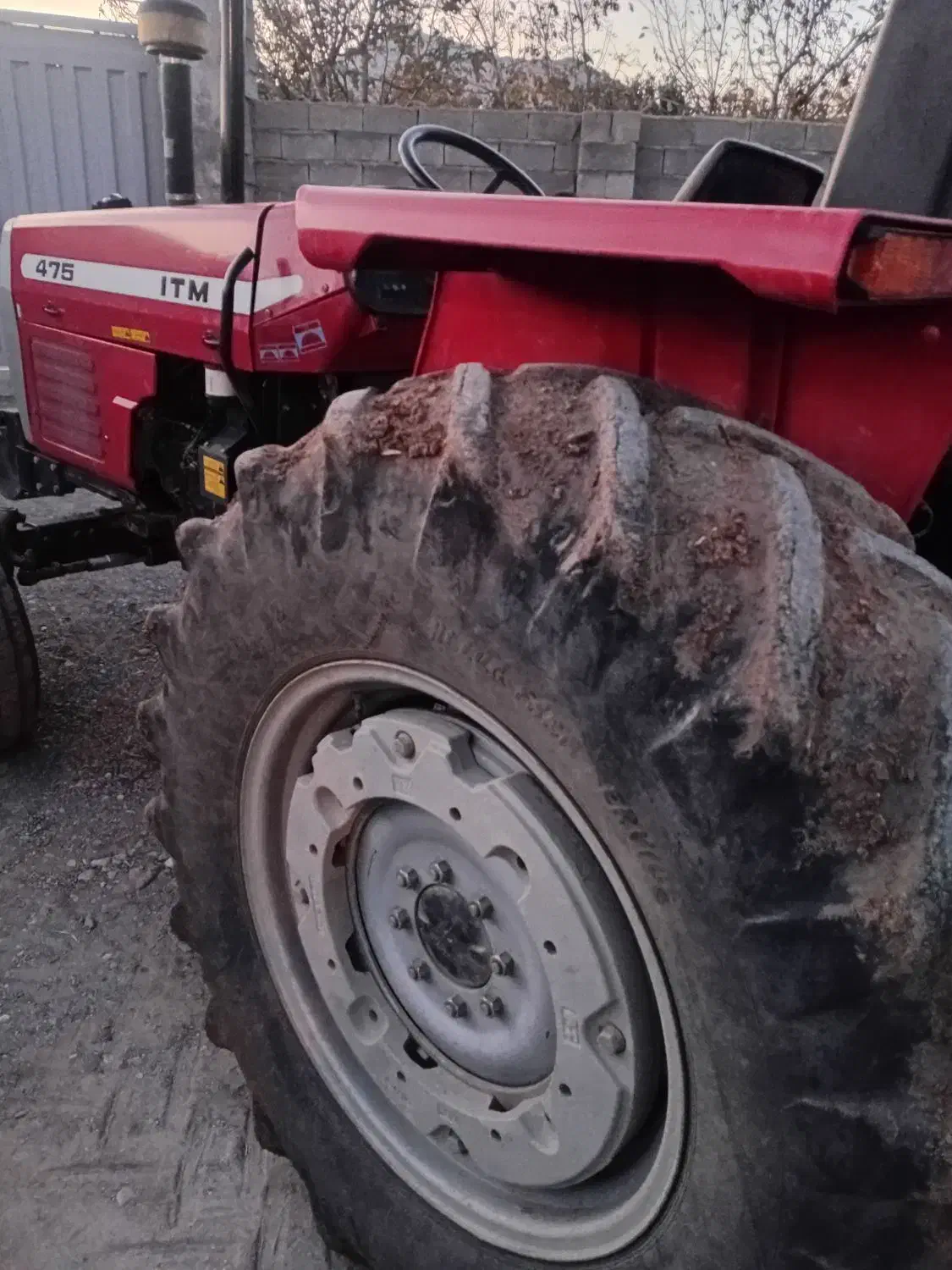 تراکتور ۴۷۵تک عتیقه|خودرو سنگین|کنگاور, |دیوار