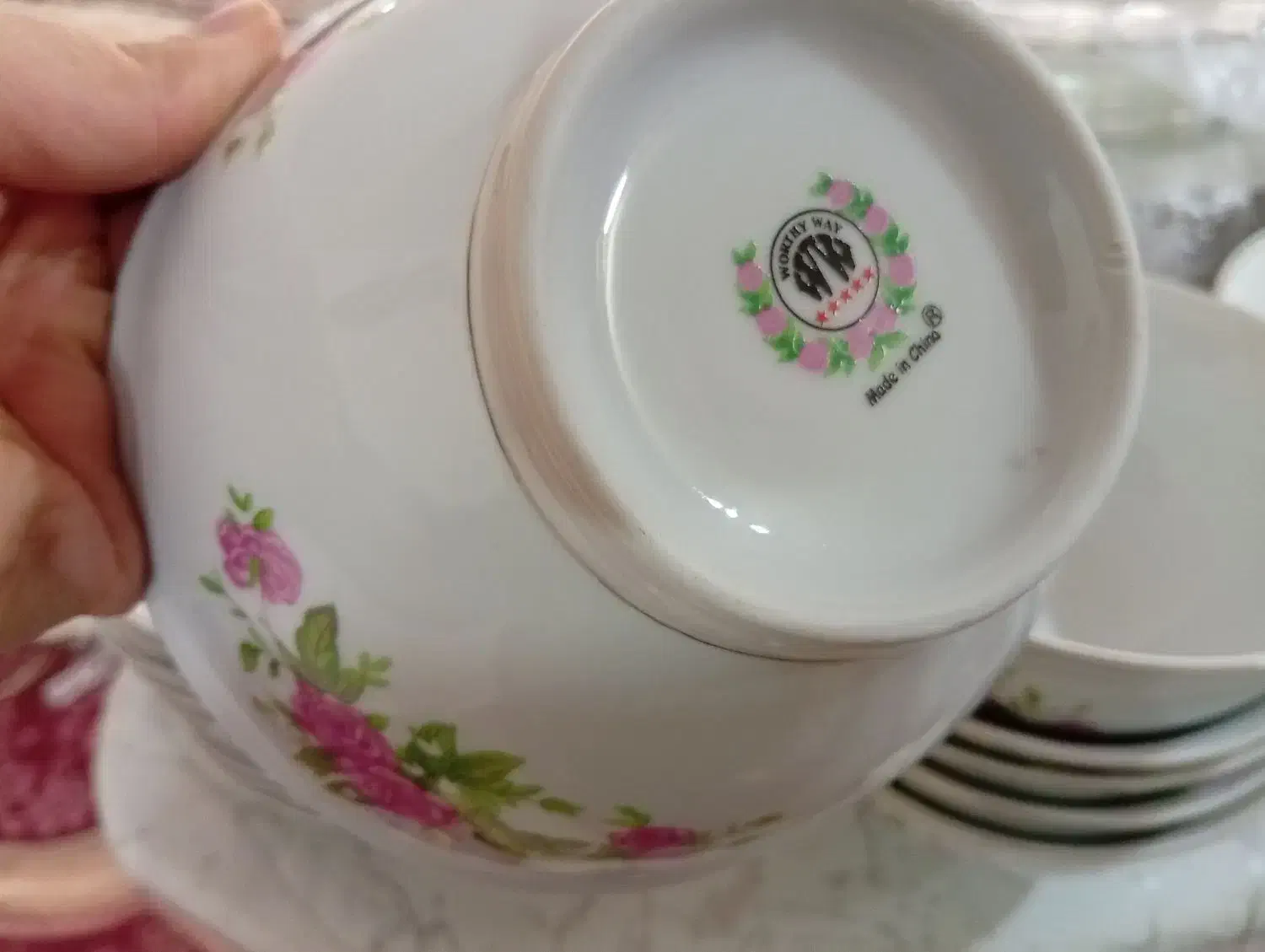 گل قرمزی|ظروف سرو و پذیرایی|اصفهان, ارداجی|دیوار