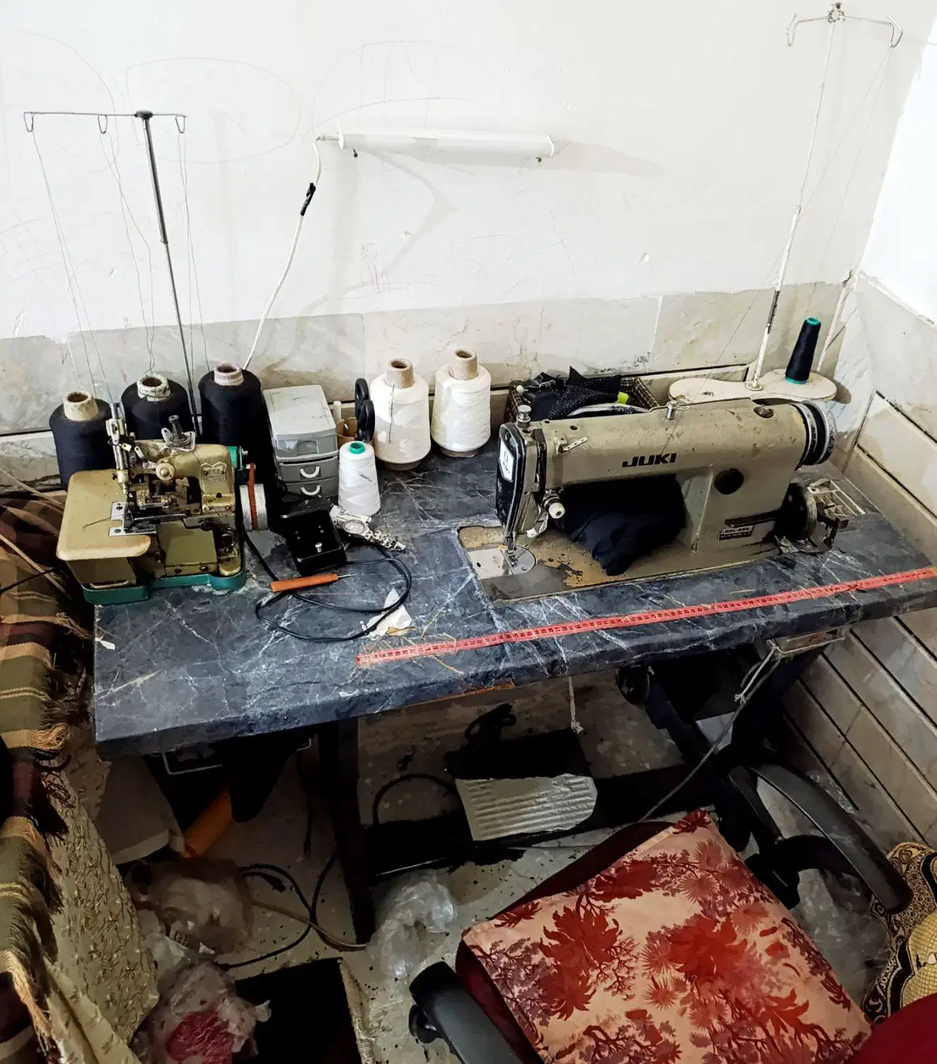 چرخ خیاطی سر دوز|چرخ خیاطی و ریسندگی|الیگودرز, |دیوار