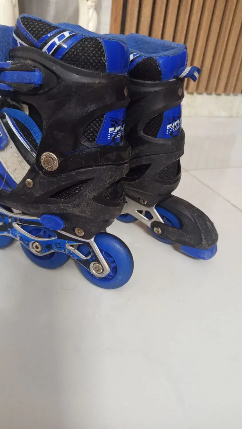 کفش اسکیت تمیز و سالم مفت|دوچرخه، اسکیت، اسکوتر|مشهد, سمزقند|دیوار