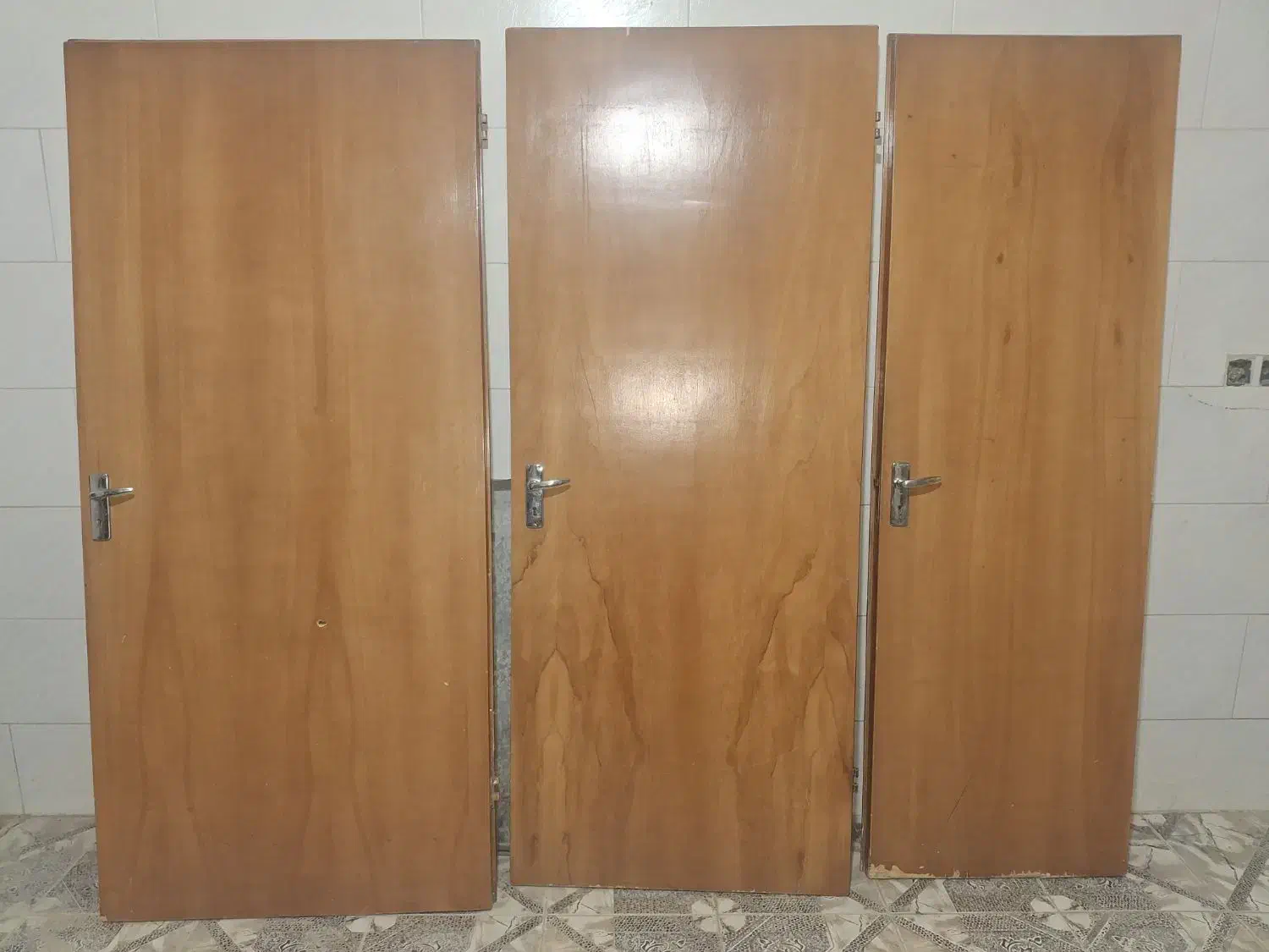 درب چوبی|مصالح و تجهیزات ساختمان|فلاورجان, |دیوار