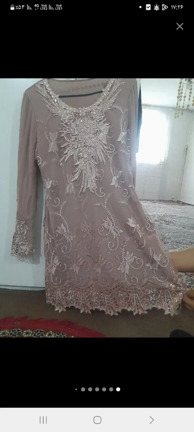 پیراهن|لباس|رباطکریم, رباطکریم|دیوار