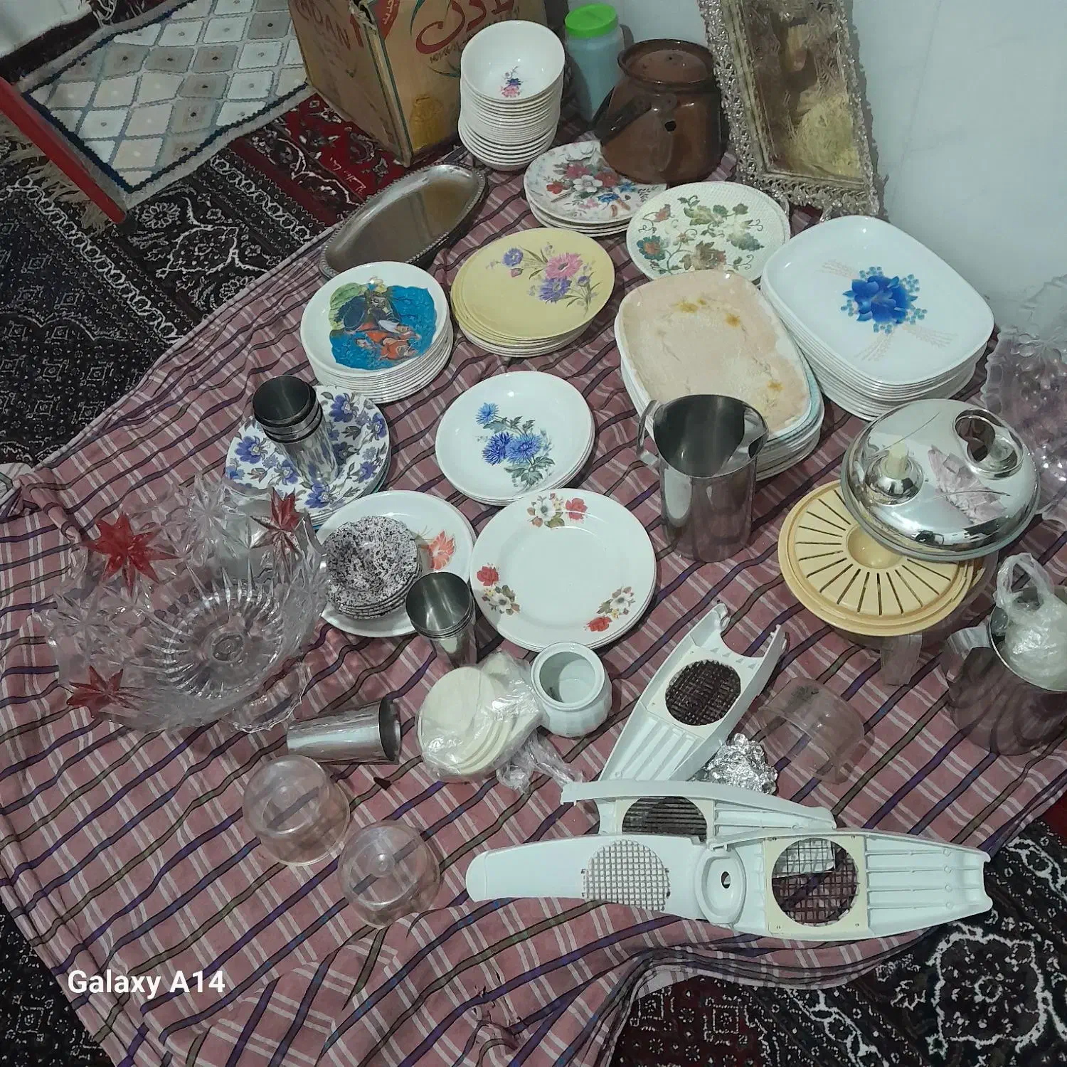وسایل خانه و آشپزخونه تمیز|ظروف سرو و پذیرایی|بروجرد, |دیوار