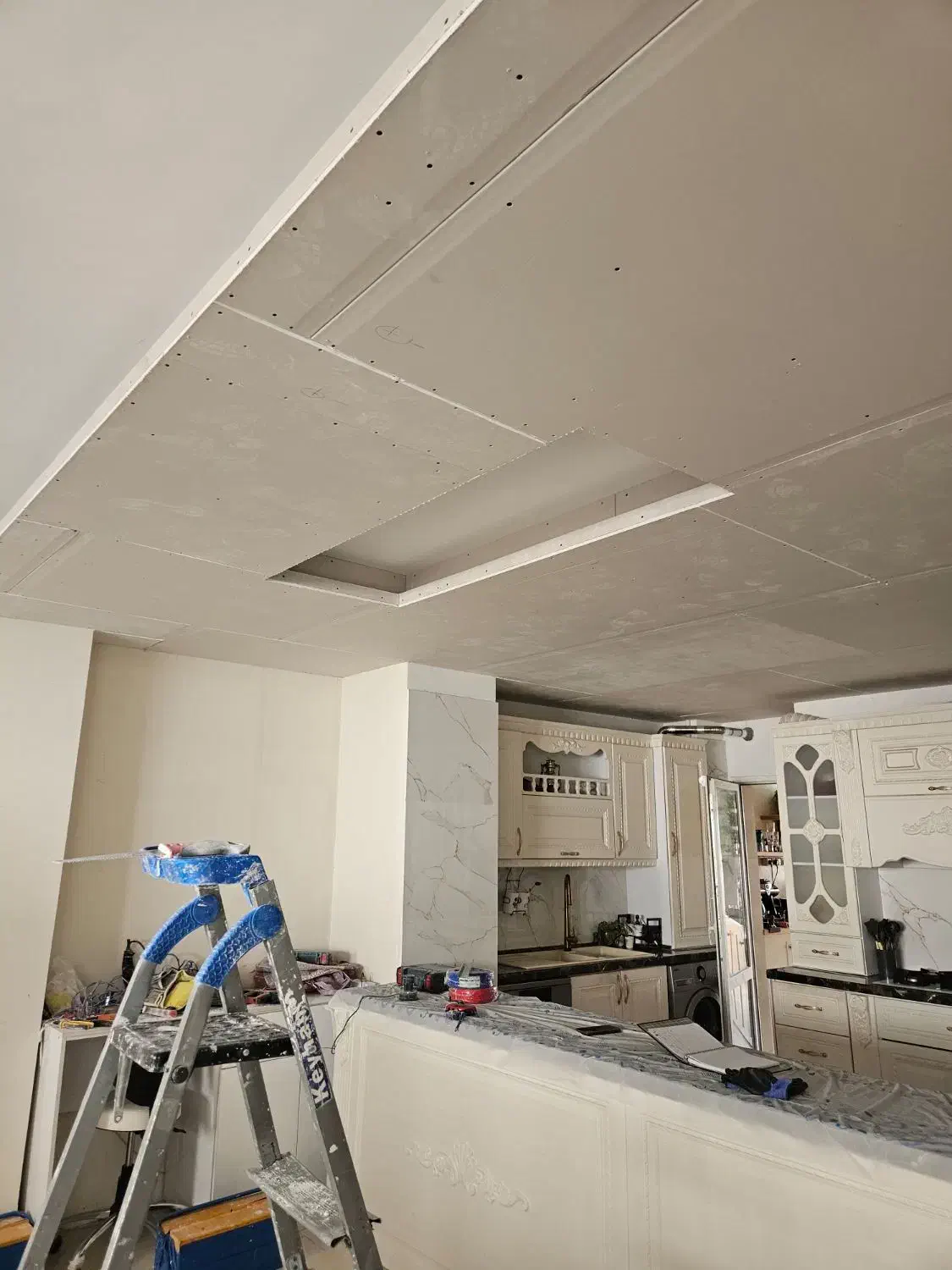 اجرای کناف لاین و برق کاری پردیس و رودهن|خدمات پیشه و مهارت|پردیس, فاز ۱۱|دیوار