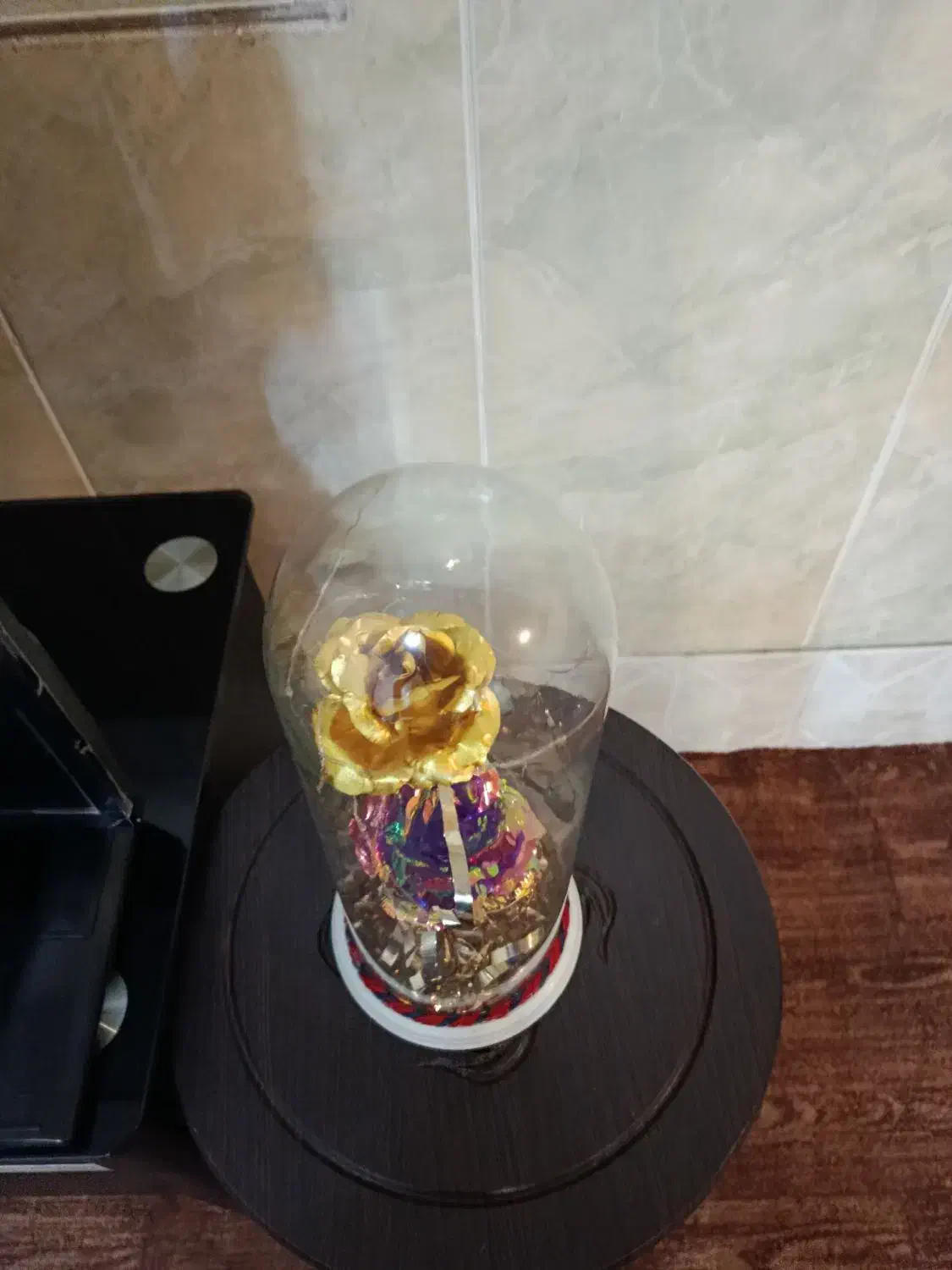 گل درشیشه|گل مصنوعی|شهرکرد, |دیوار