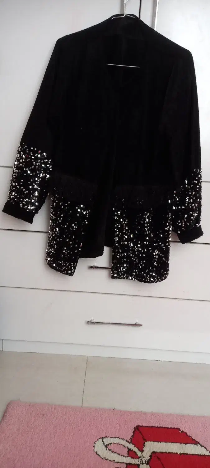 کت مخمل وسارفون|لباس|اسفراین, |دیوار