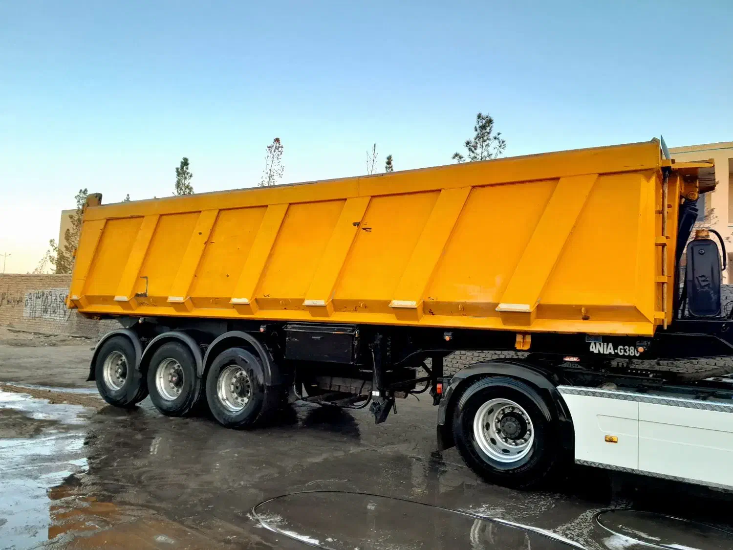 کمپرس شرکتی ماموت|خودرو سنگین|خاتم, |دیوار