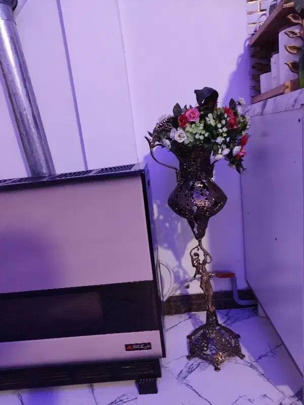 گلدان برنجی|صنایع دستی و سایر لوازم تزئینی|هشتگرد, هشتگرد قدیم|دیوار