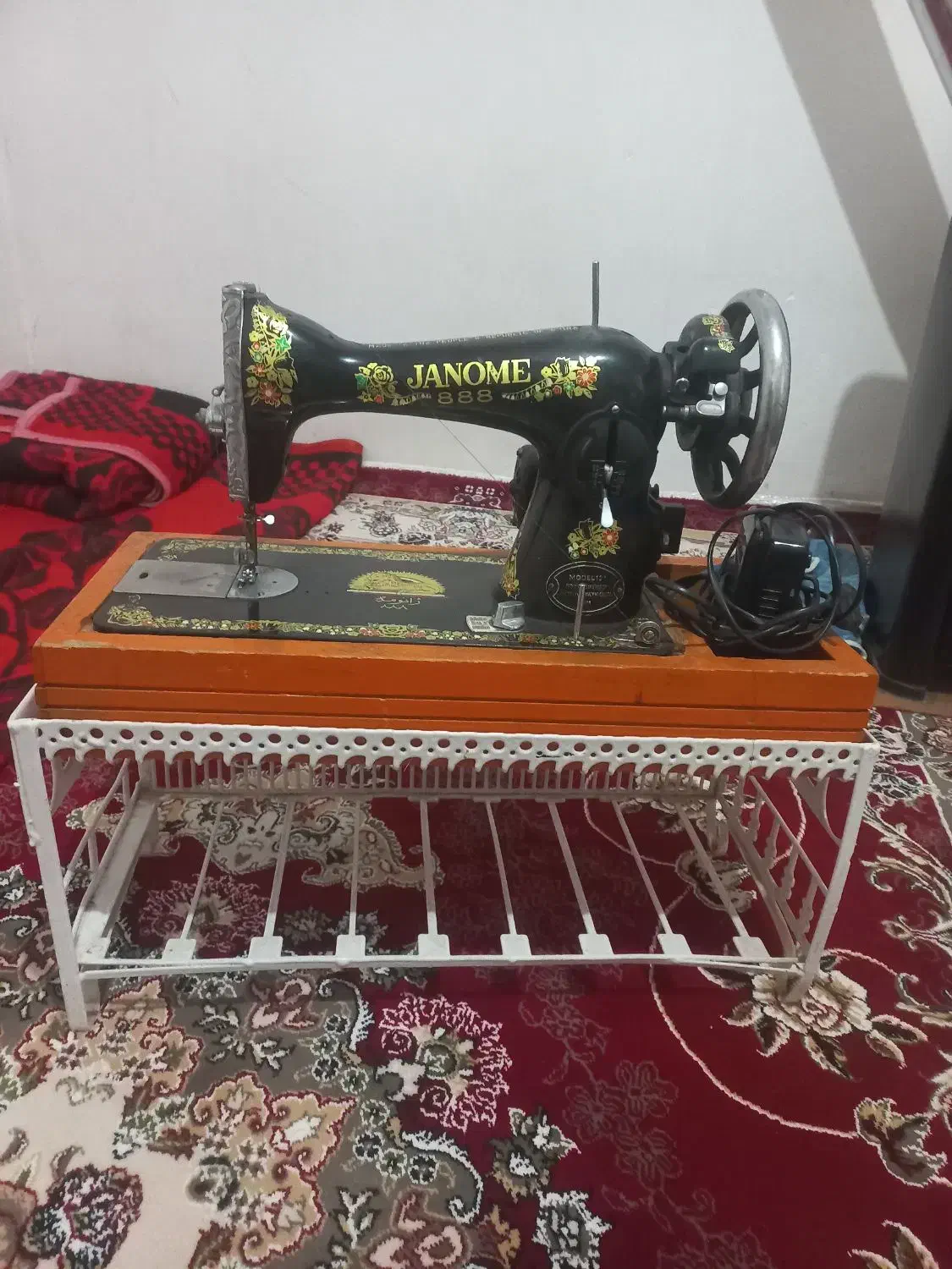 چرخ خیاطی شیر نشان برقی|چرخ خیاطی و ریسندگی|نقده, |دیوار