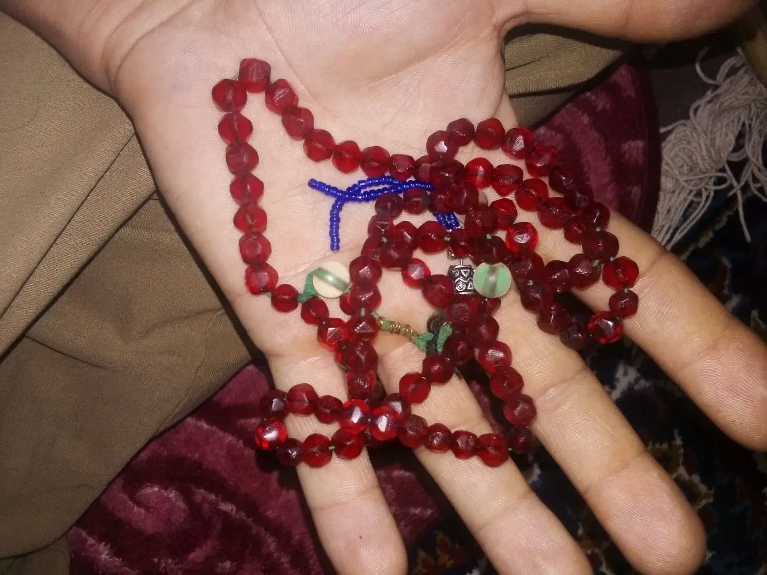 تسپیح|کلکسیون اشیاء عتیقه|رودهن, |دیوار