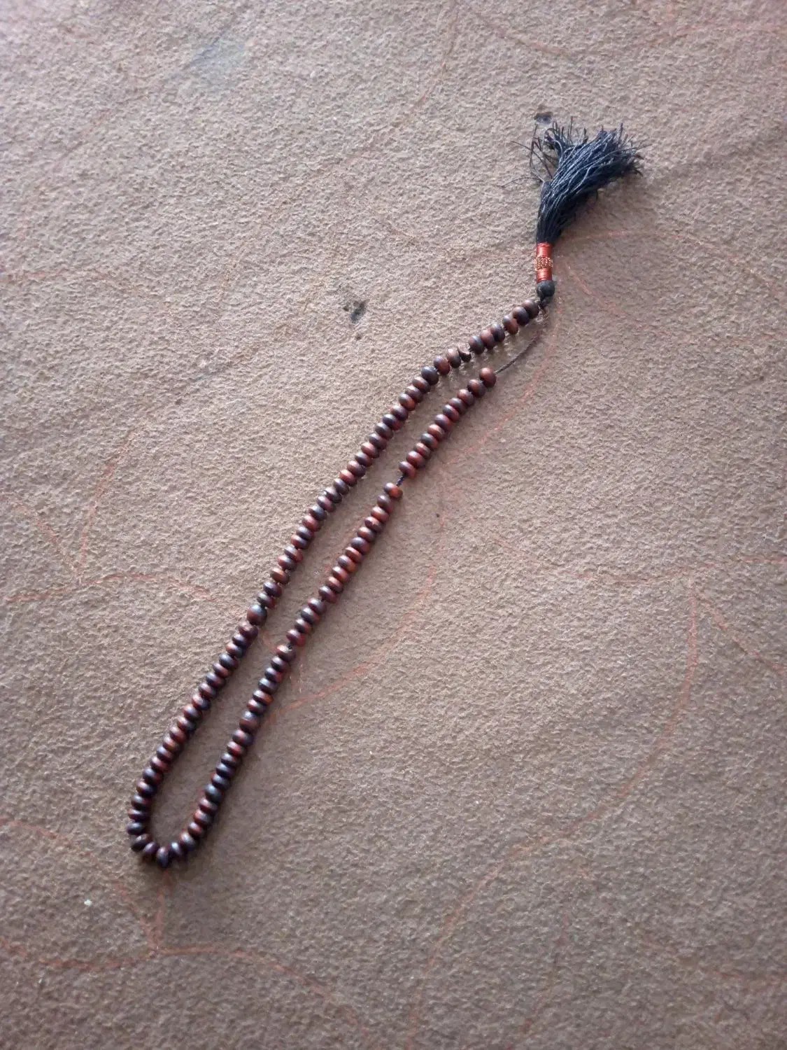 تسبیح خرما|کلکسیون اشیاء عتیقه|زاهدان, |دیوار