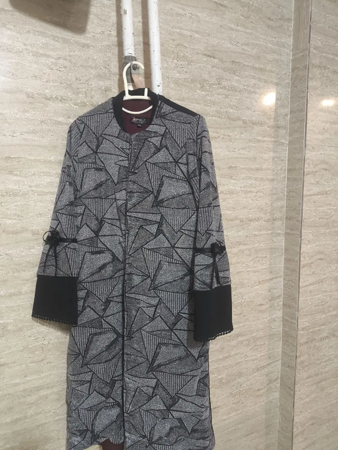 مانتو مناسب ودر حد|لباس|قم, ولیعصر|دیوار