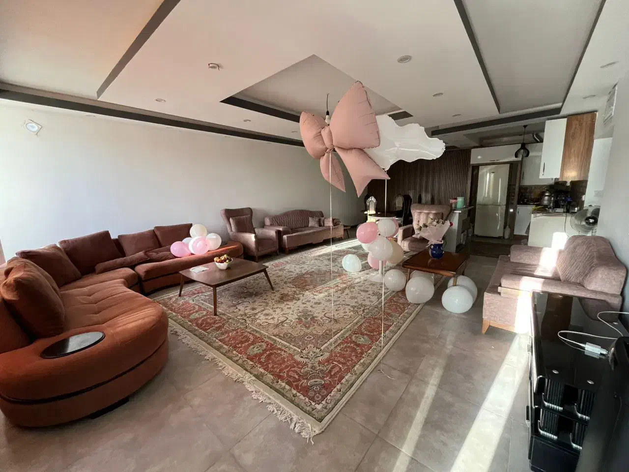 اجاره روزانه ویلا با استخر|اجارهٔ کوتاه‌مدت ویلا و باغ|تهران, آبشار تهران (دریاچه)|دیوار