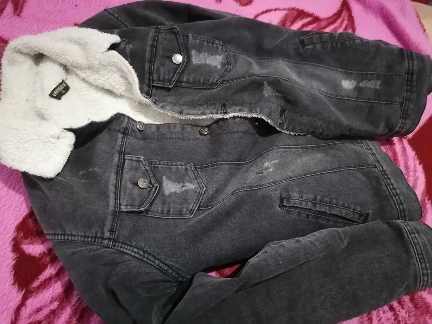 کت لی|لباس|سقز, |دیوار