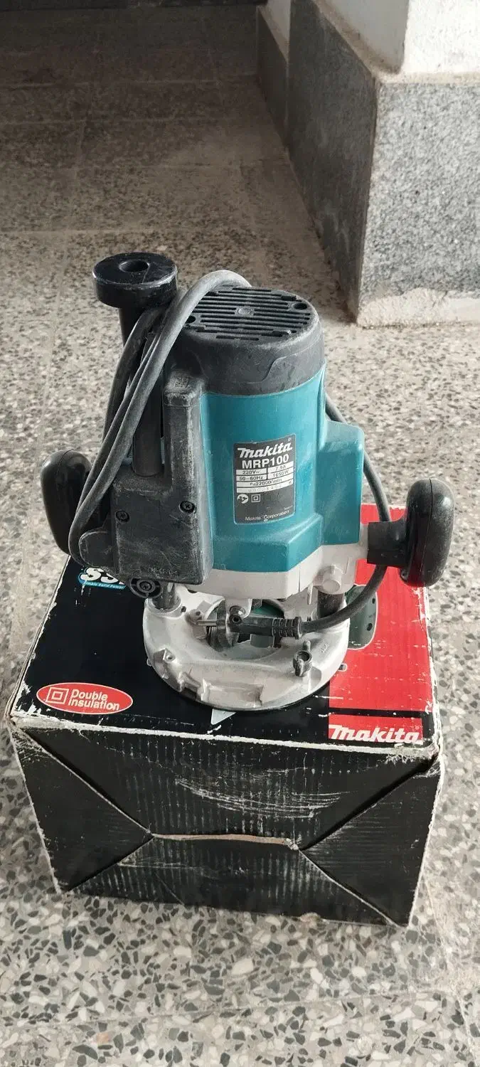 فرز ماکیتا مدل mrp100 در حد نو|ابزارآلات|رشت, کوی مهر|دیوار