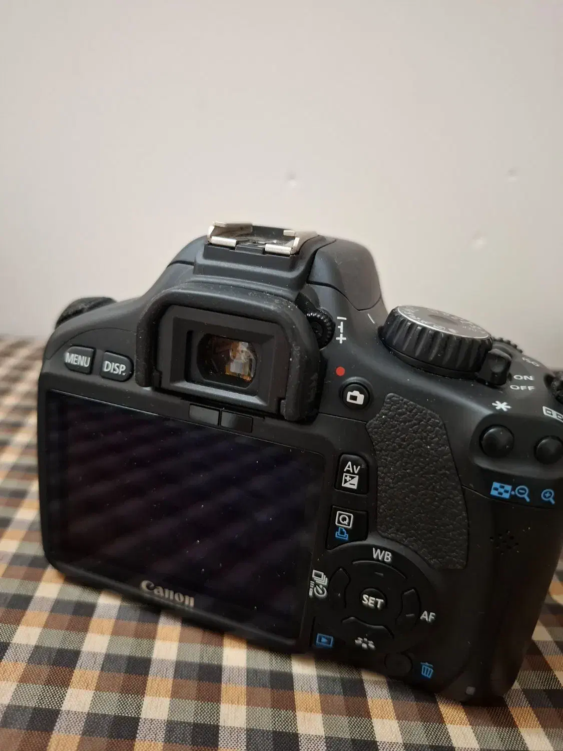 دوربین canon مدل d550 یا kiss X4|دوربین عکاسی و فیلم‌برداری|یزد, |دیوار