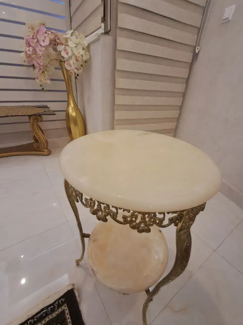 میزبرنجی شیک|مبلمان خانگی و میز عسلی|اراک, |دیوار