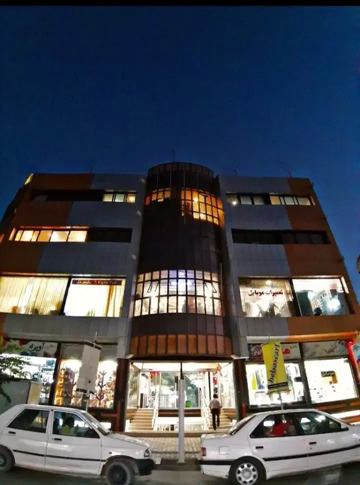 معاوضه یا فروش مغازه|فروش مغازه و غرفه|بروجن, |دیوار