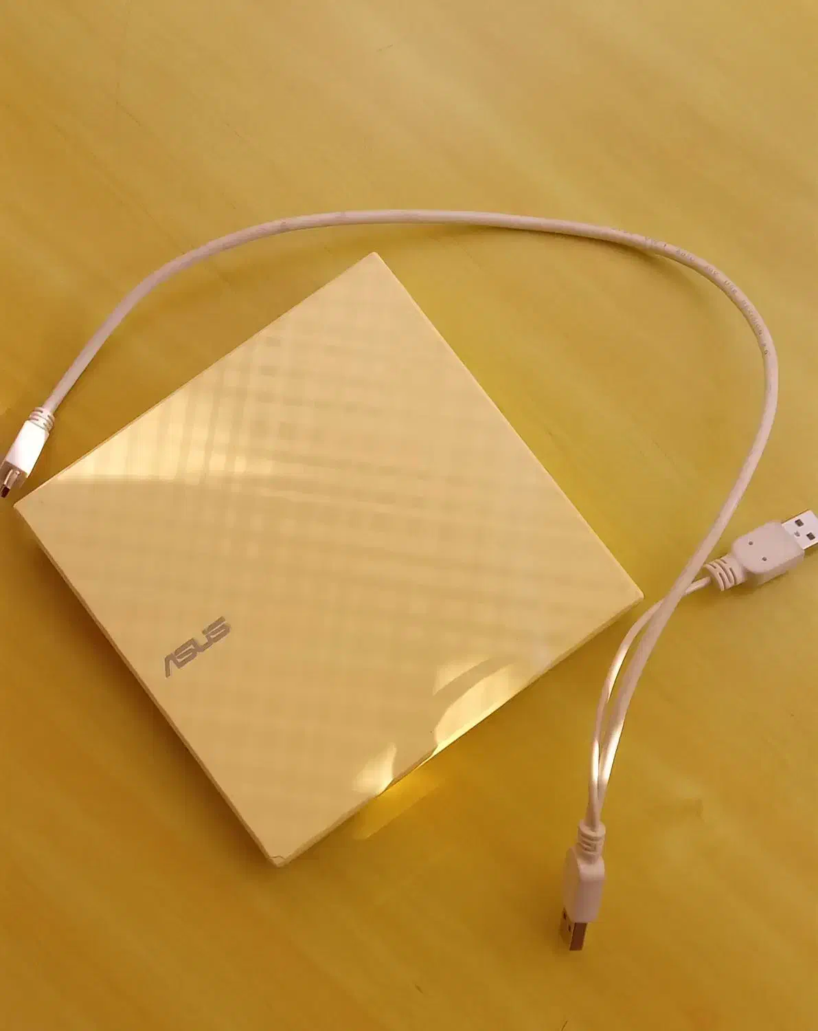 درایو ASUS EXTERNAL DVD R/W بسیار تمیز و سالم|قطعات و لوازم جانبی رایانه|مشهد, صیاد شیرازی|دیوار