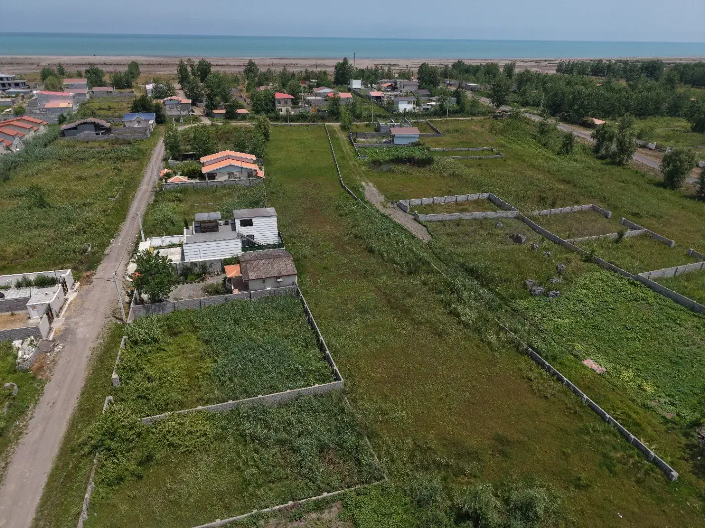 زمین شهرکی/ در منطقه برند و ازاد چاف و چمخاله|فروش زمین و ملک کلنگی|رشت, باهنر|دیوار