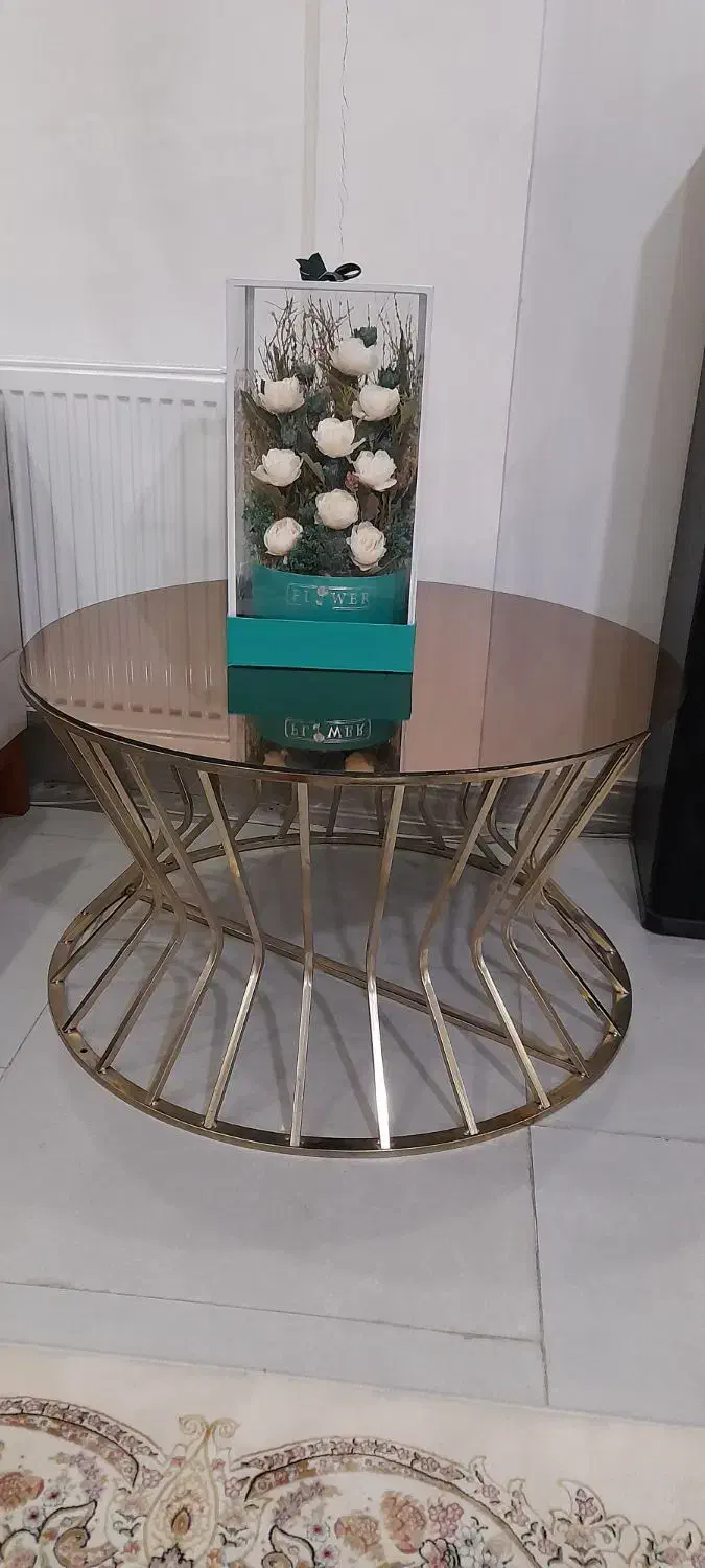 میز فلزی جلو مبلی طلای مدل حصیری|مبلمان خانگی و میز عسلی|تهران, نعمتآباد|دیوار