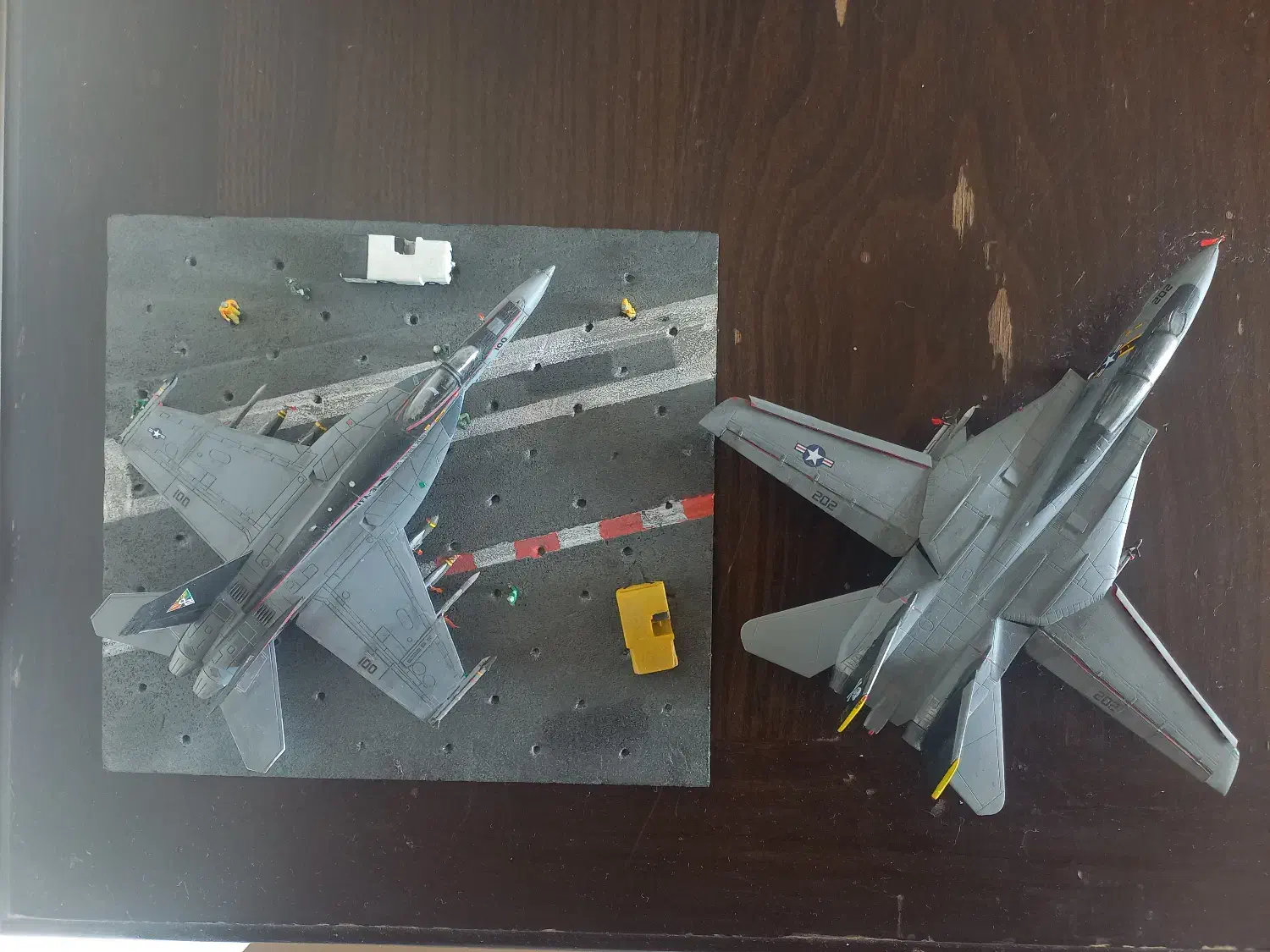 ماکت هواپیما جنگی مونتاژی مقیاس ۱/۱۴۴|کلکسیون اشیاء عتیقه|تهران, حشمتیه|دیوار