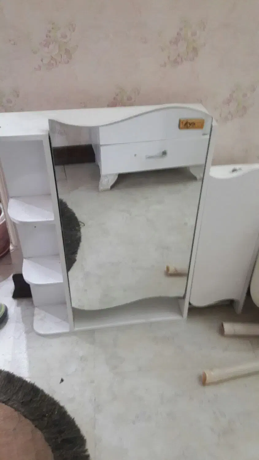 روشویی آینه باکس و شیر روشویی|لوازم سرویس بهداشتی|ری, دیلمان|دیوار