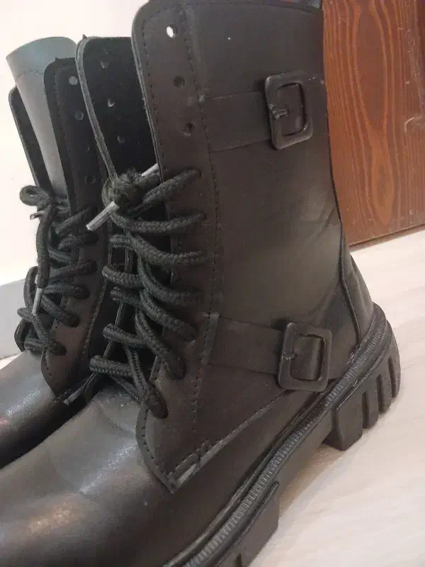 بوت سایز ۳۹ ۴۰|کیف، کفش، کمربند|مشکین‌دشت, |دیوار