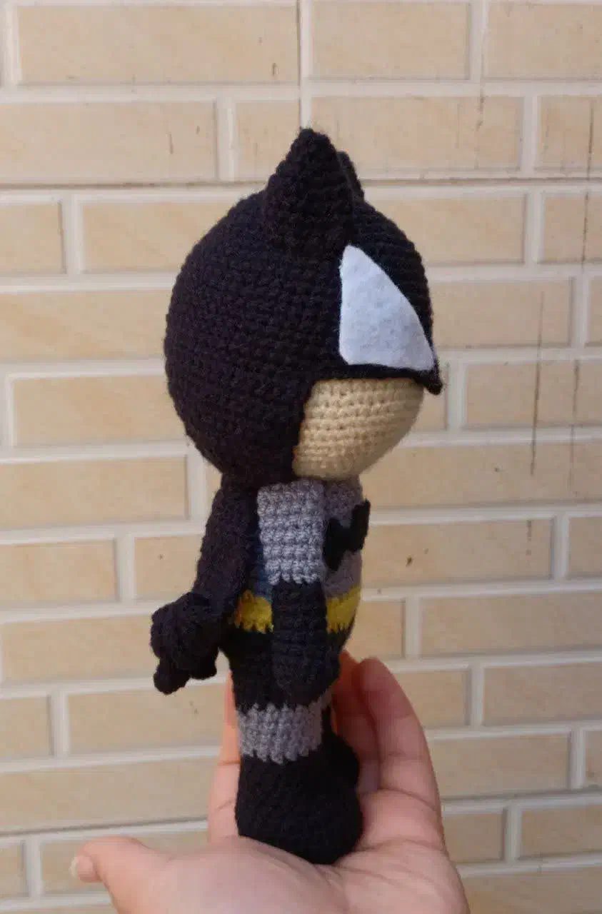 عروسک بتمن|اسباب‌‌بازی|کاشان, ملاصدرا|دیوار