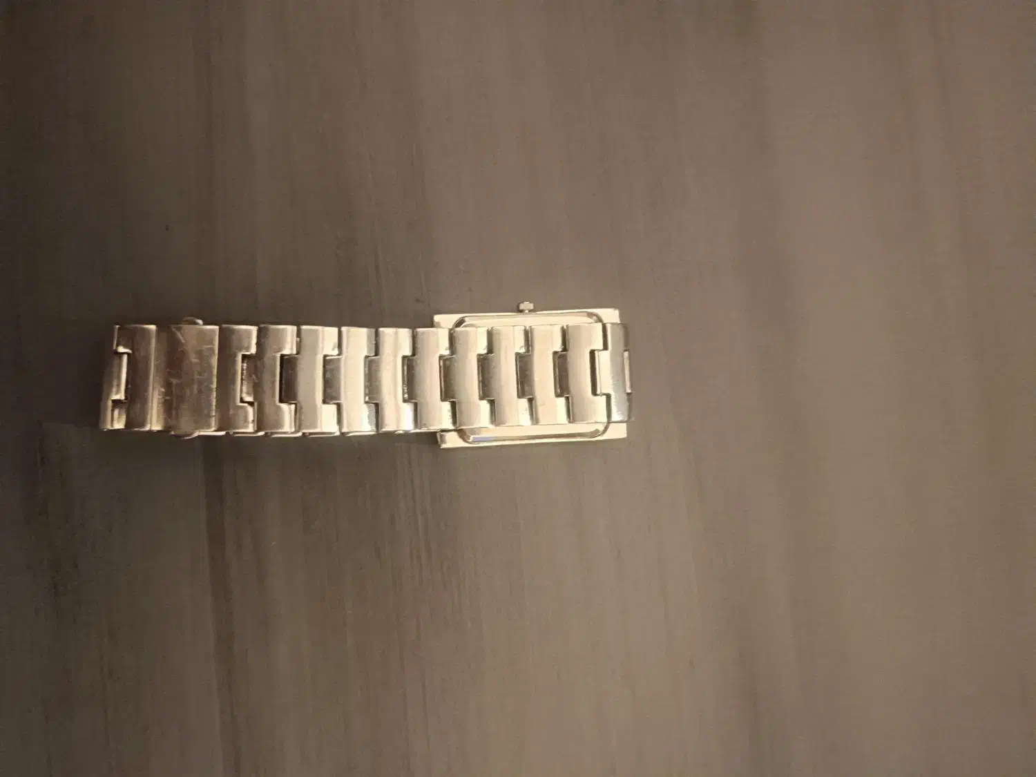 ساعت مچی|ساعت|تبریز, |دیوار