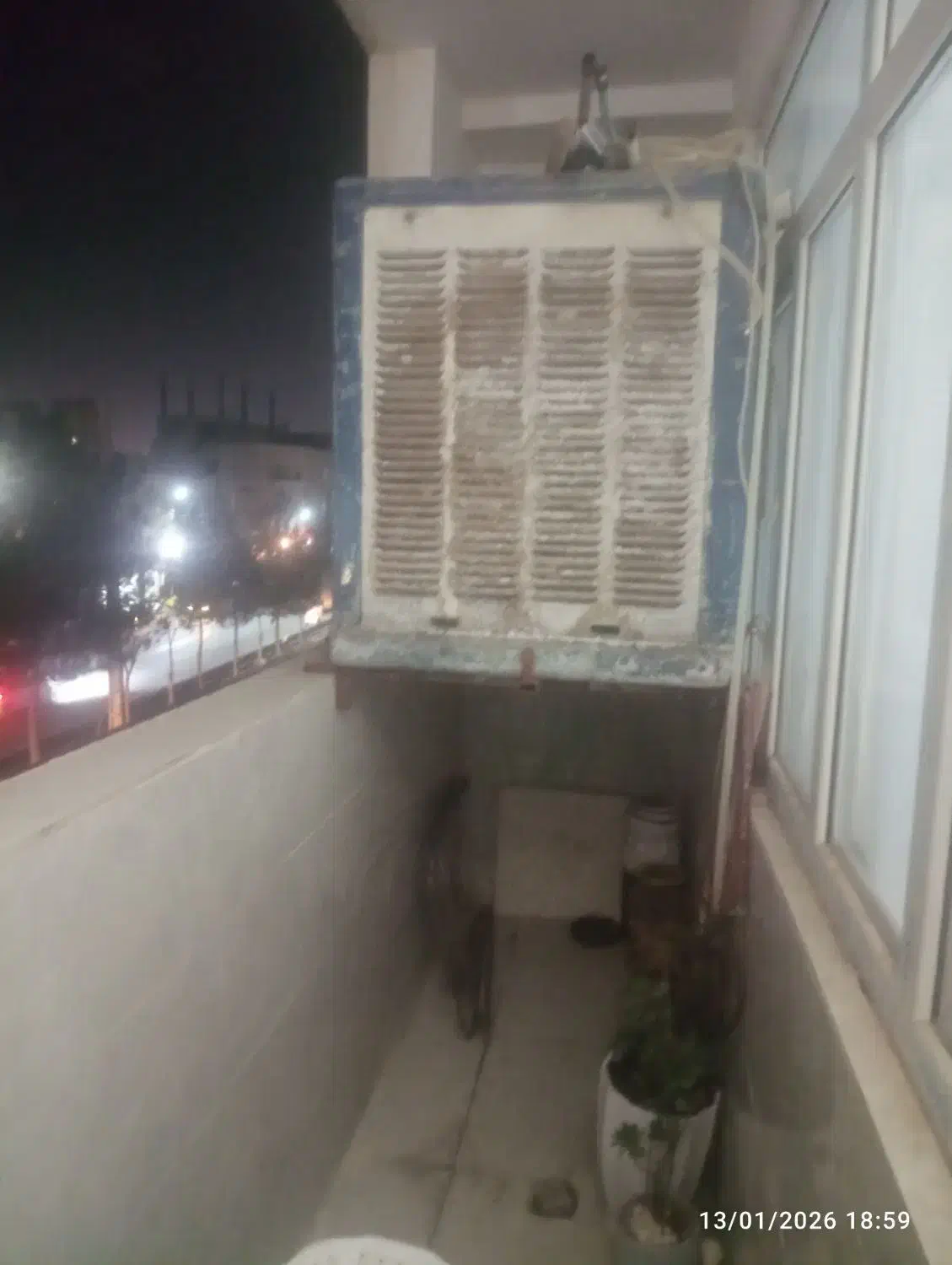 کولر ابی|کولر آبی|رباط‌کریم, نصیرشهر|دیوار