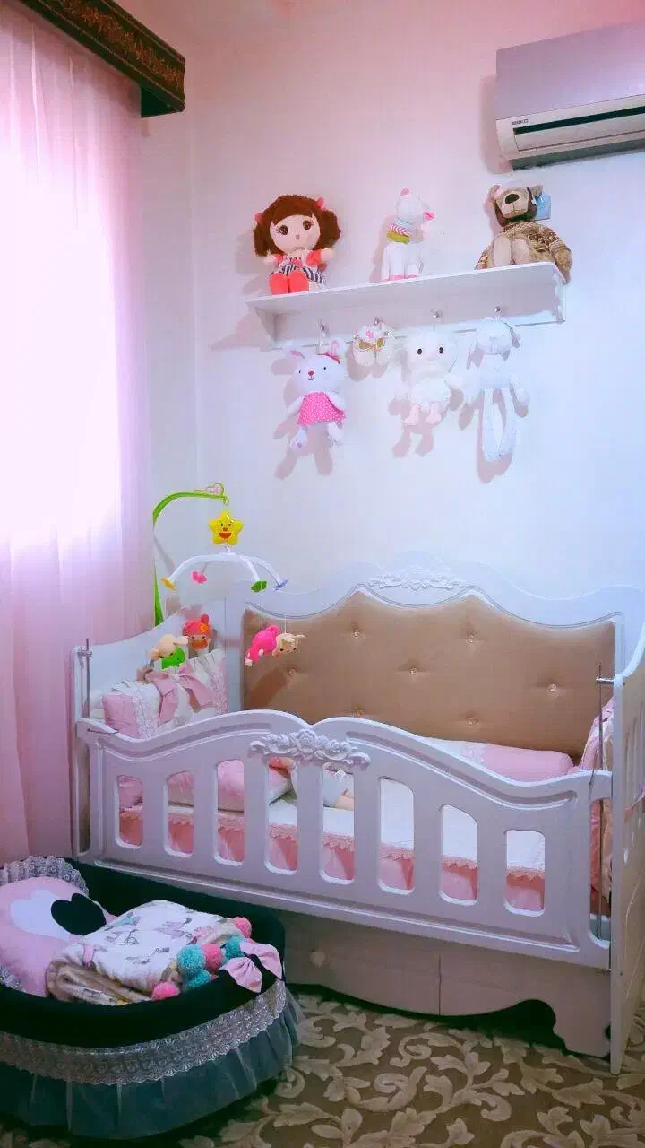 تخت کنار مادر|تخت و سرویس خواب|رشت, لاکان|دیوار