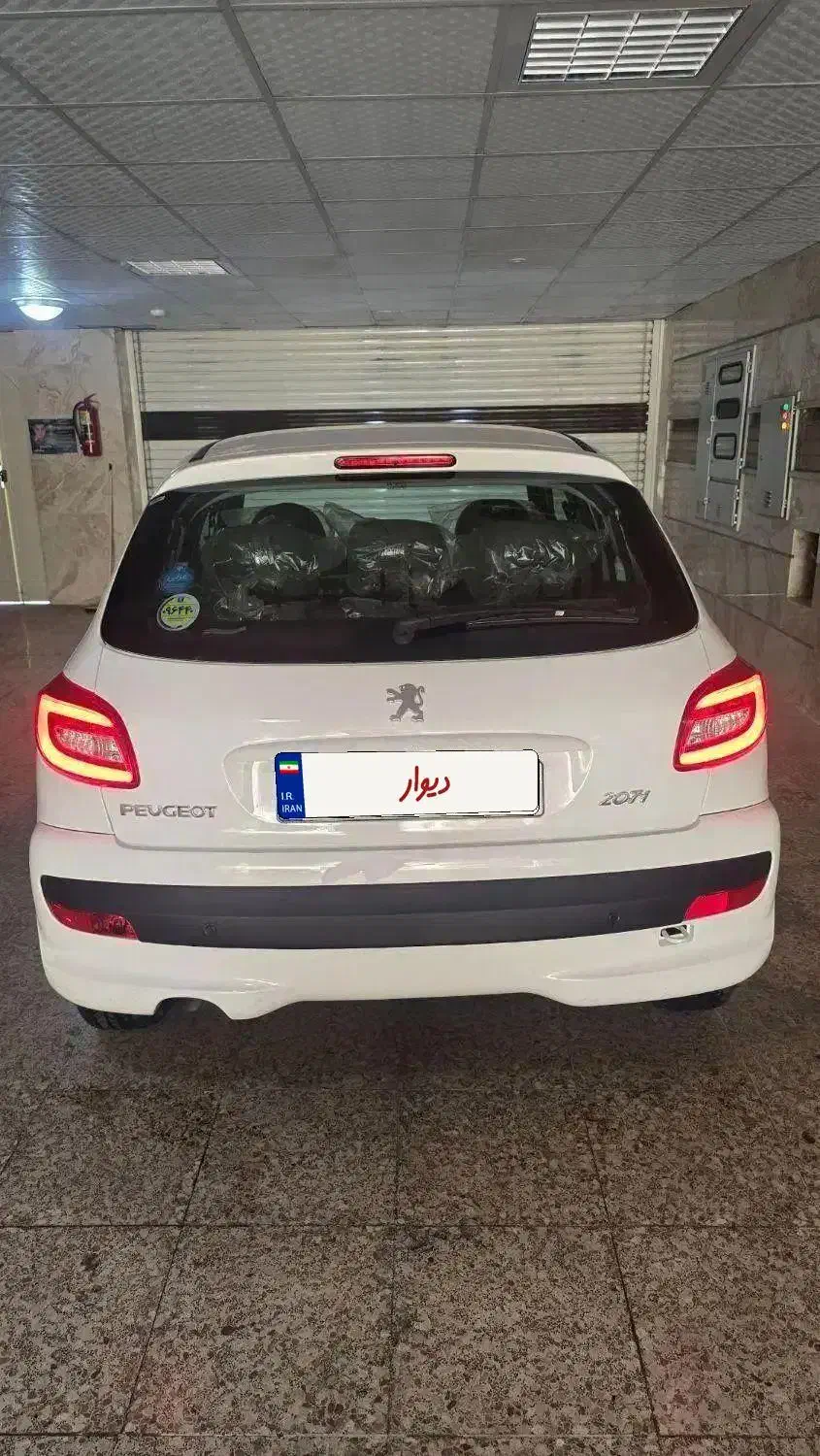 پژو207 تیپ 5 سفیدصفر 1402|خودرو سواری و وانت|شیراز, عفیفآباد|دیوار