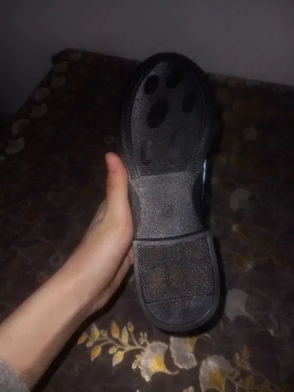 کفش|کیف، کفش، کمربند|مشهد, شیرودی|دیوار