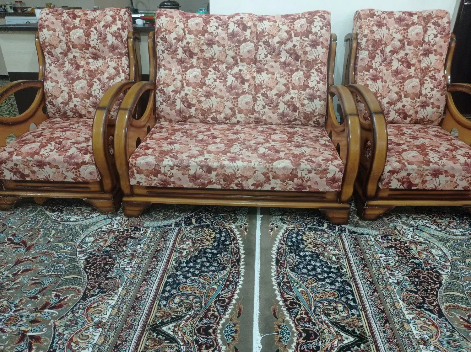مبل|مبلمان خانگی و میز عسلی|شهرکرد, |دیوار