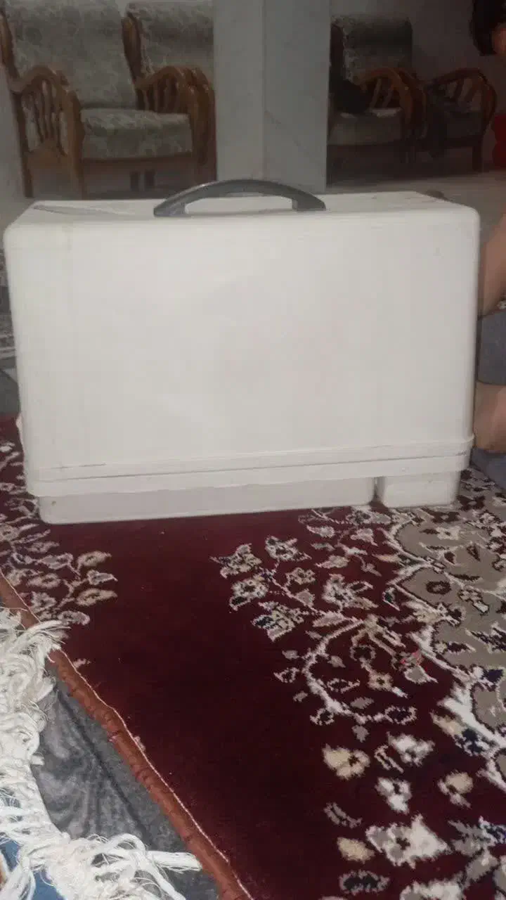 چرخ خیاطی|چرخ خیاطی و ریسندگی|قم, قلعه کامکار|دیوار