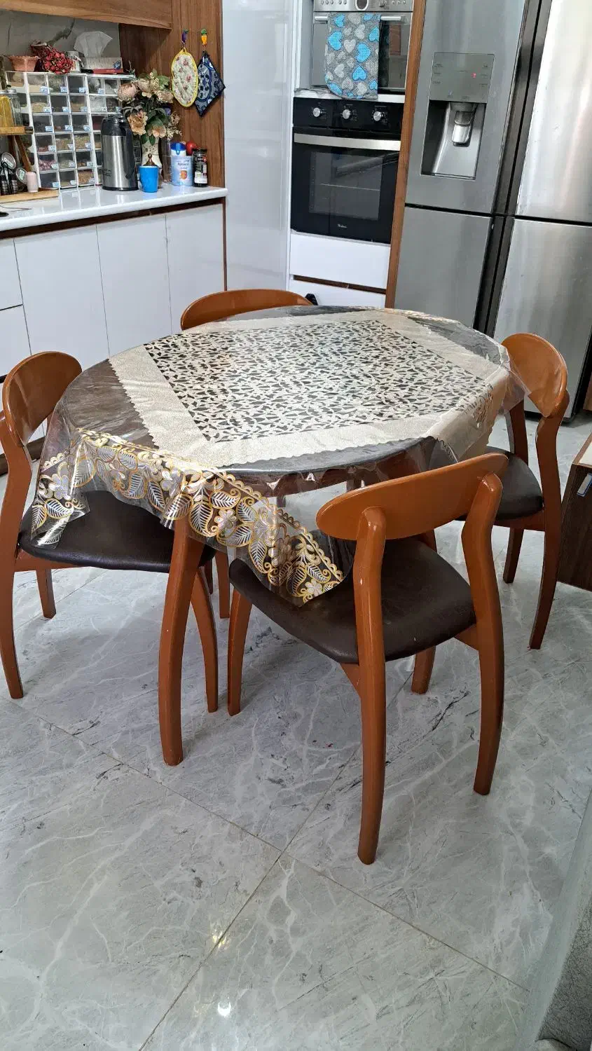 میز ناهارخوری چهار نفره سالم|میز و صندلی غذاخوری|بم, |دیوار